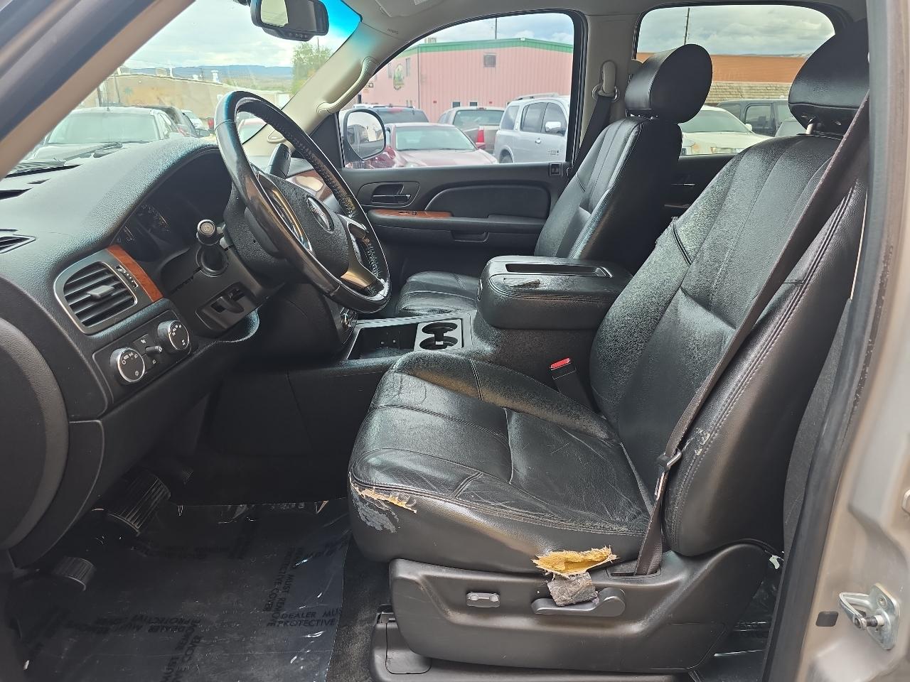 GMC Yukon photo 8