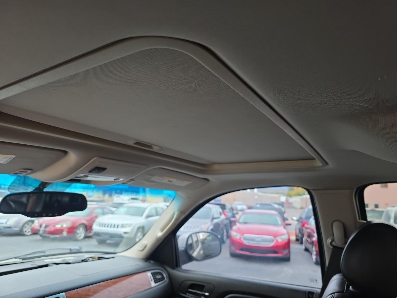 GMC Yukon photo 11