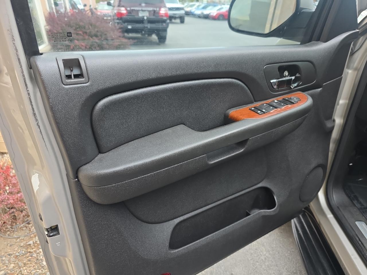 GMC Yukon photo 15