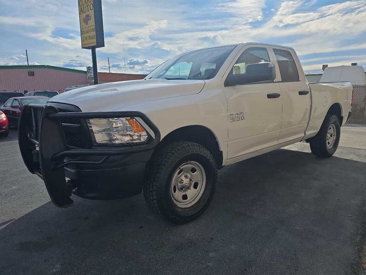 RAM 1500 4WD Quad Cab 140.5" Tradesman 2013