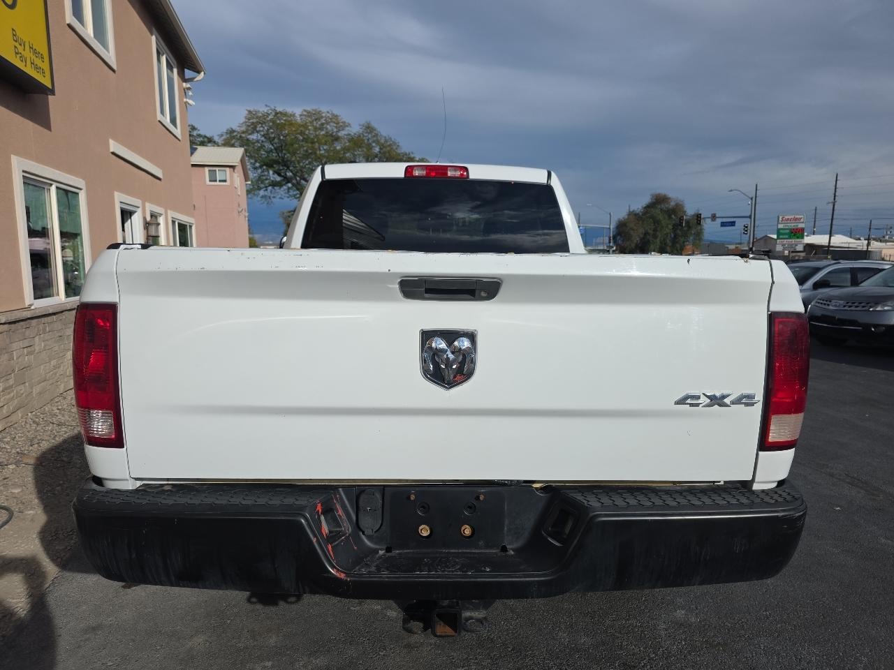 RAM 1500 4WD Quad Cab 140.5" Tradesman 2013