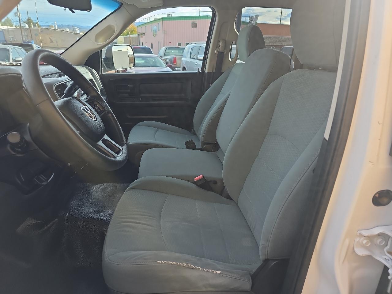 RAM 1500 4WD Quad Cab 140.5" Tradesman 2013