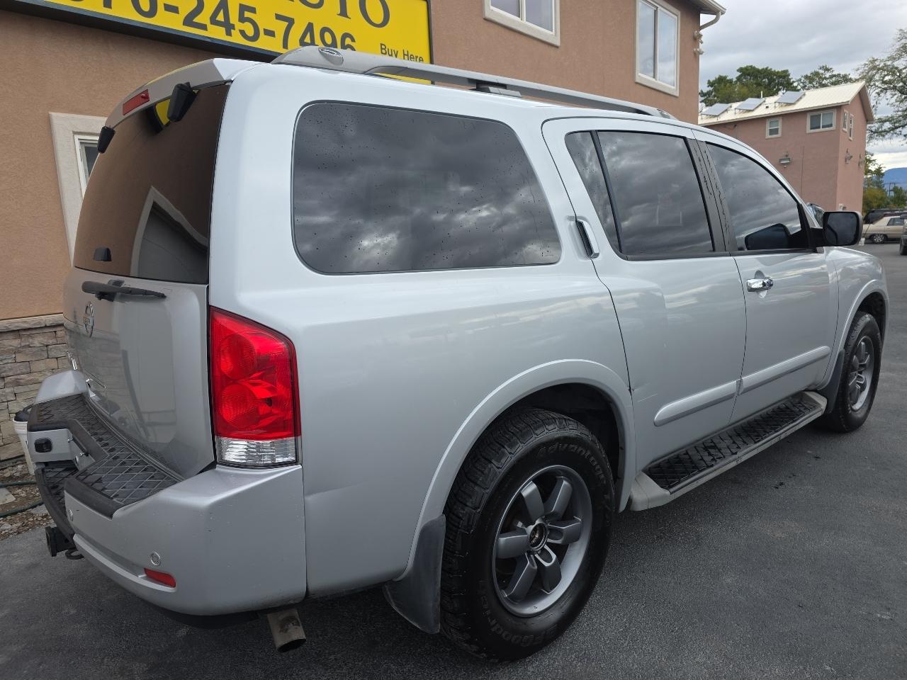 Nissan Armada 4WD 4dr SV 2012
