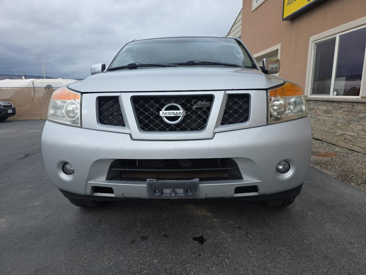 Nissan Armada 4WD 4dr SV 2012