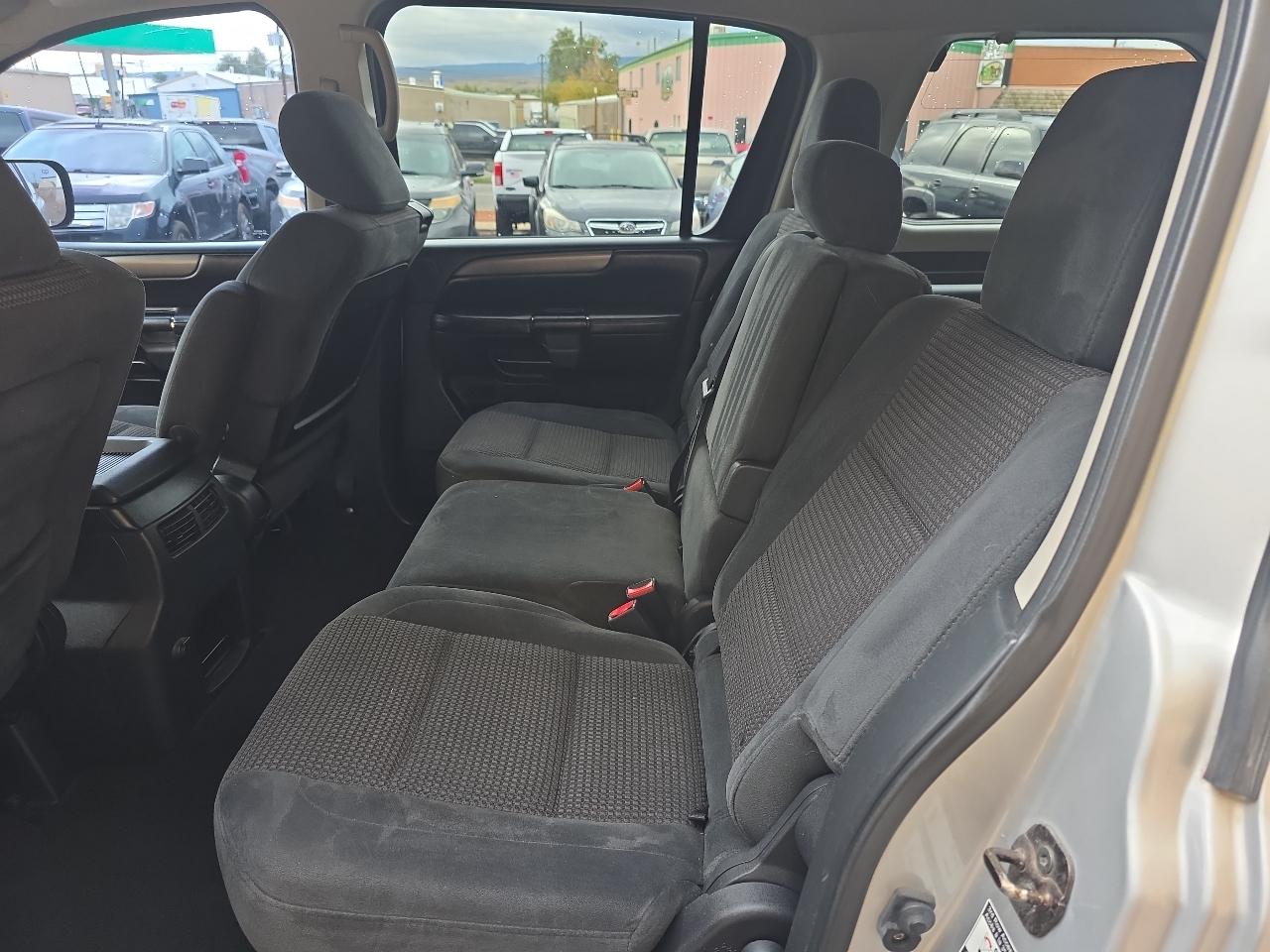 Nissan Armada 4WD 4dr SV 2012