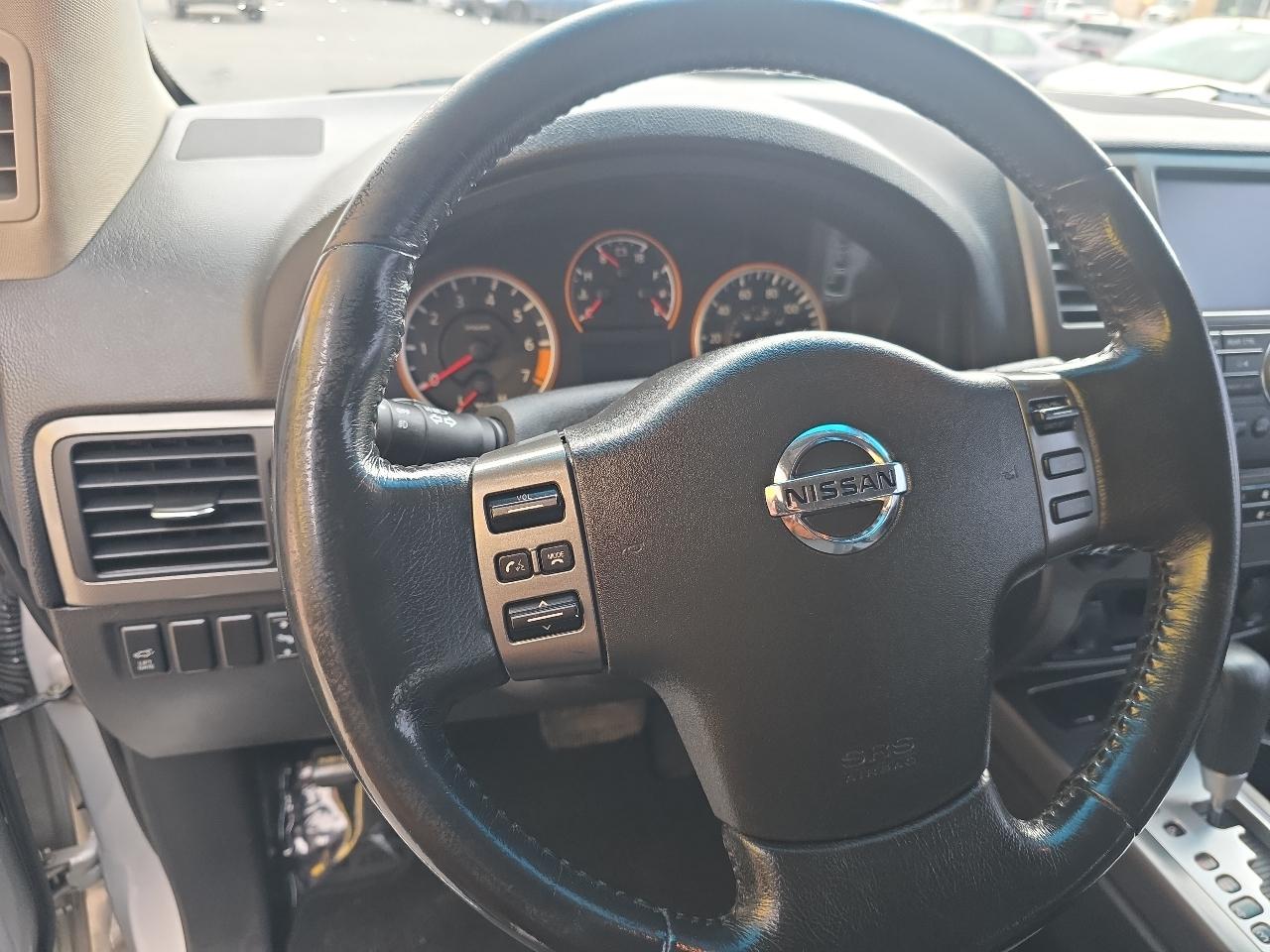 Nissan Armada 4WD 4dr SV 2012