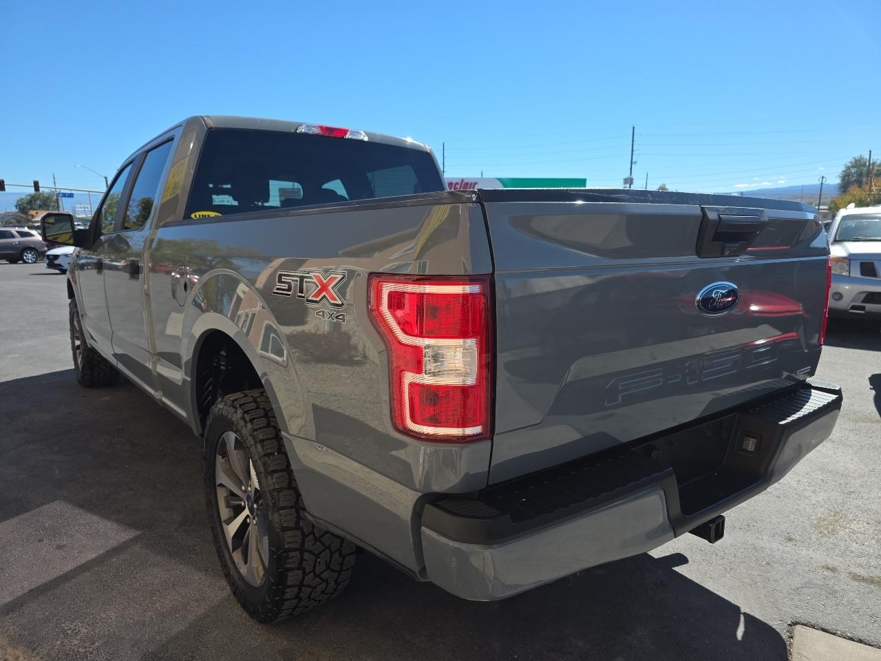 Ford F-150 photo 3