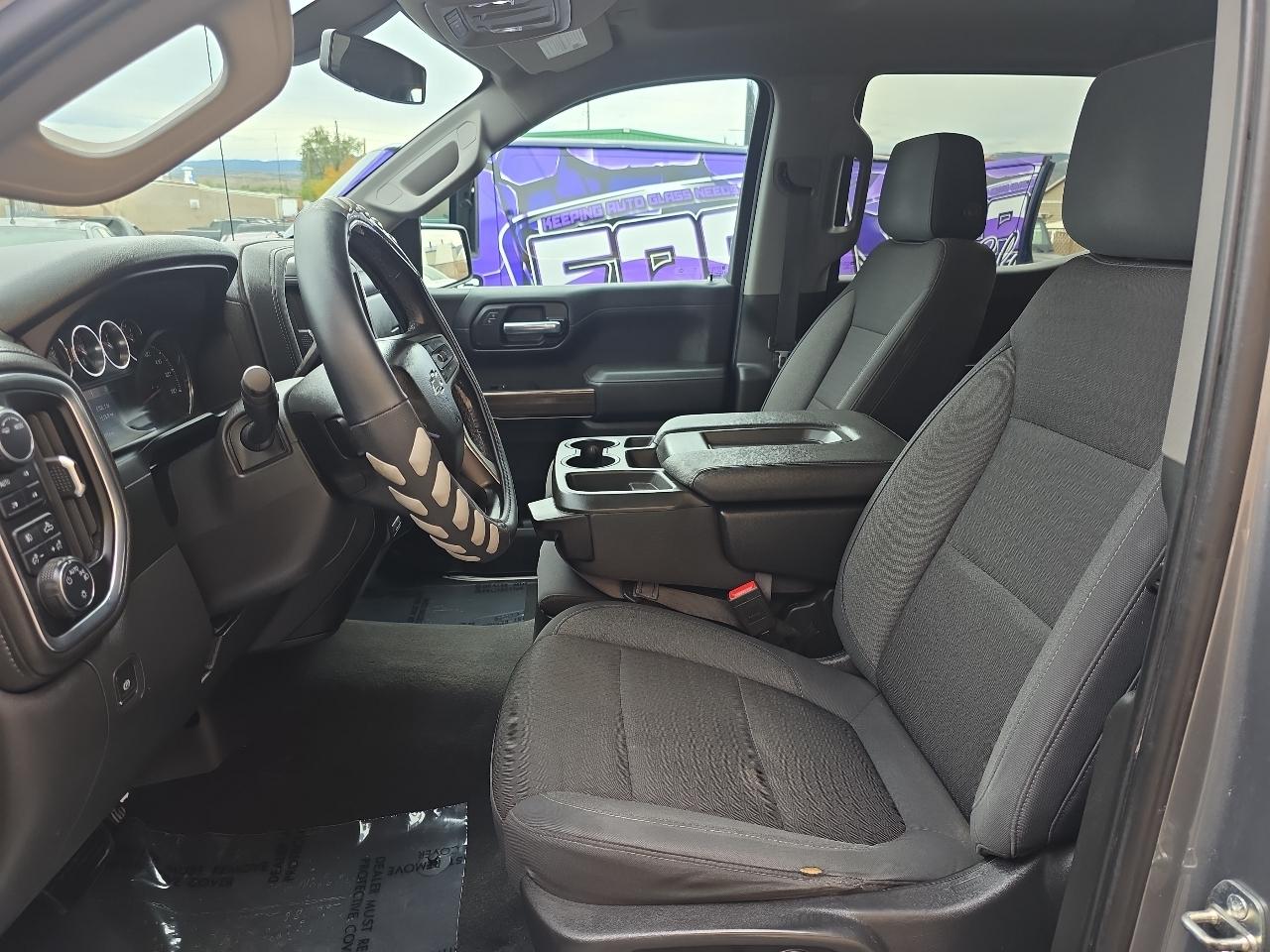 Chevrolet Silverado photo 8