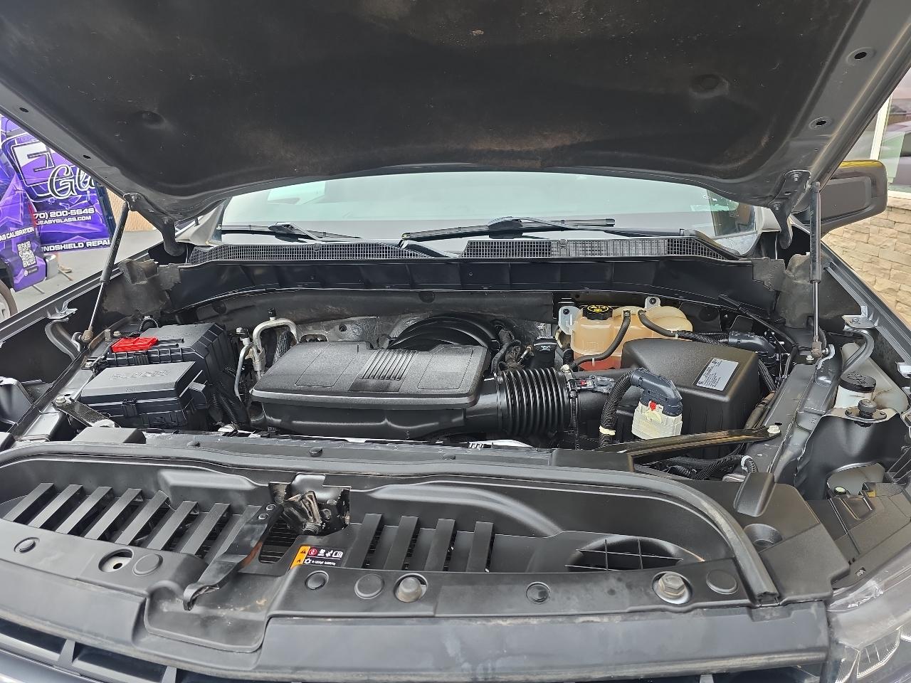 Chevrolet Silverado photo 16