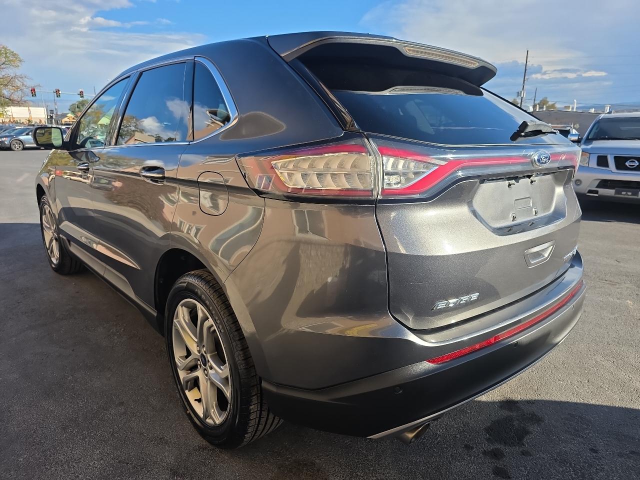 Ford Edge photo 3