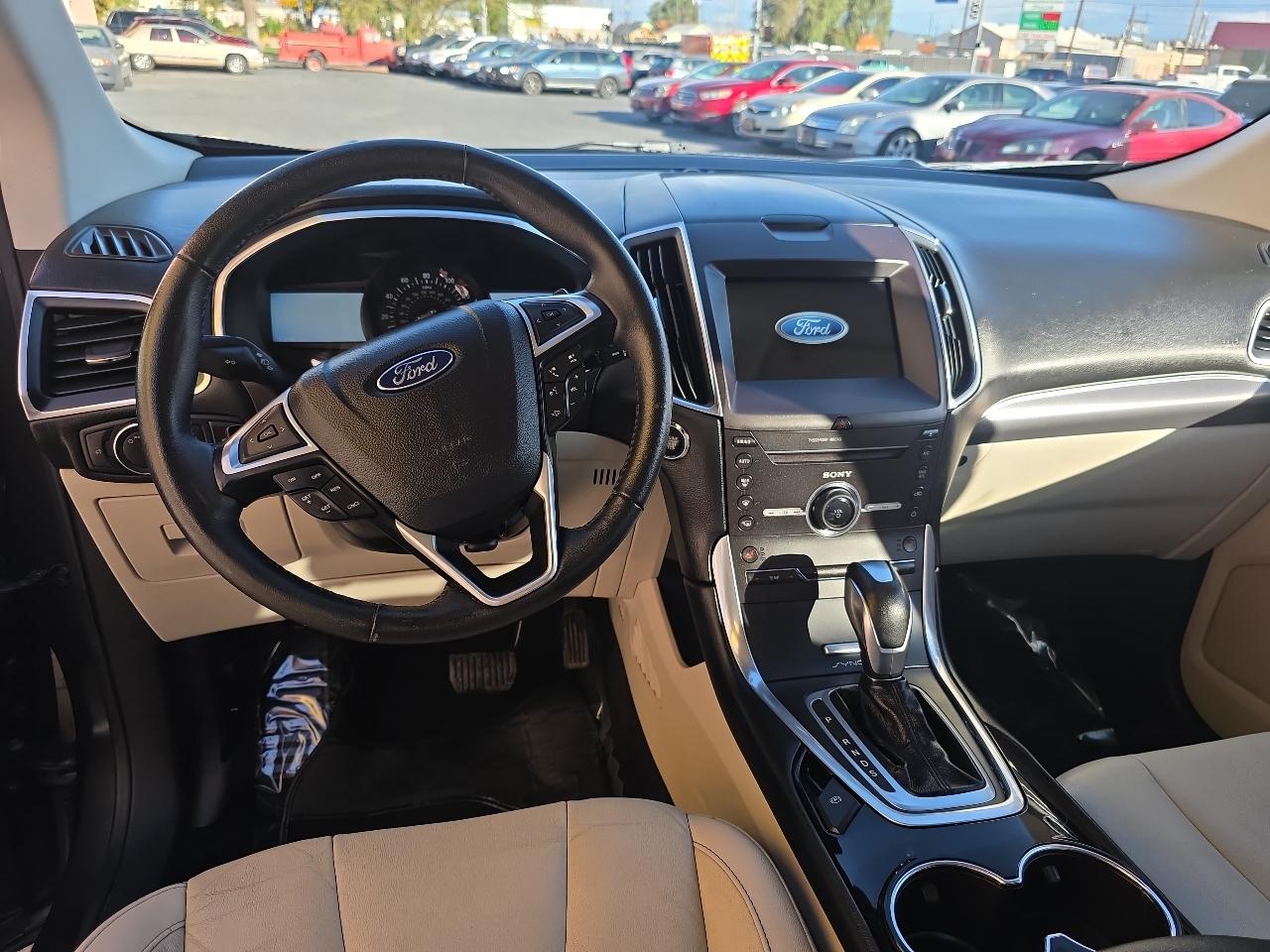Ford Edge photo 10