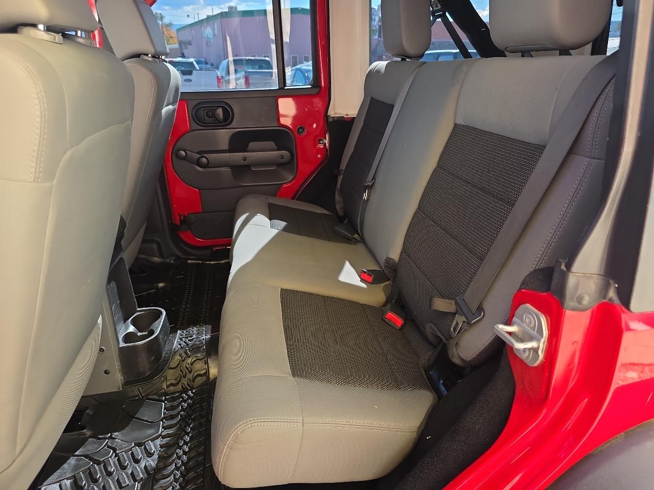 Jeep Wrangler Unlimited 4WD 4dr X 2009