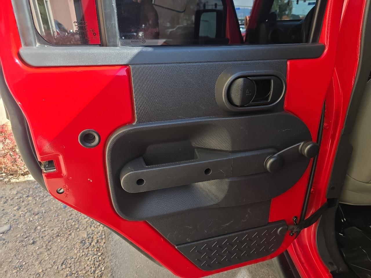 Jeep Wrangler Unlimited 4WD 4dr X 2009