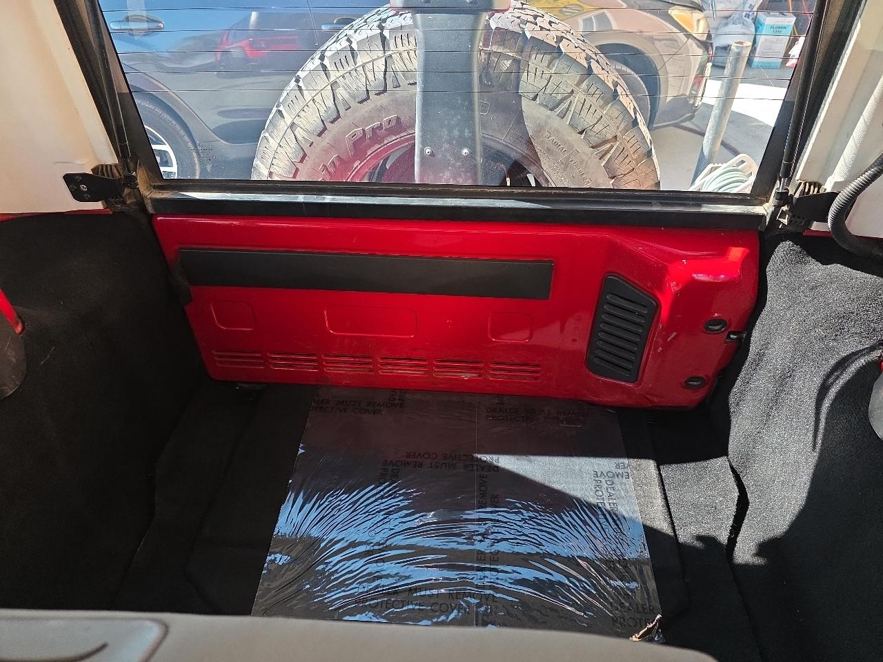 Jeep Wrangler Unlimited 4WD 4dr X 2009