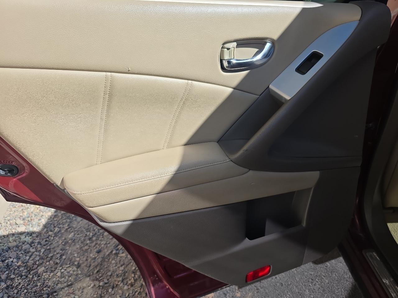 Nissan Murano AWD 4dr SL 2011