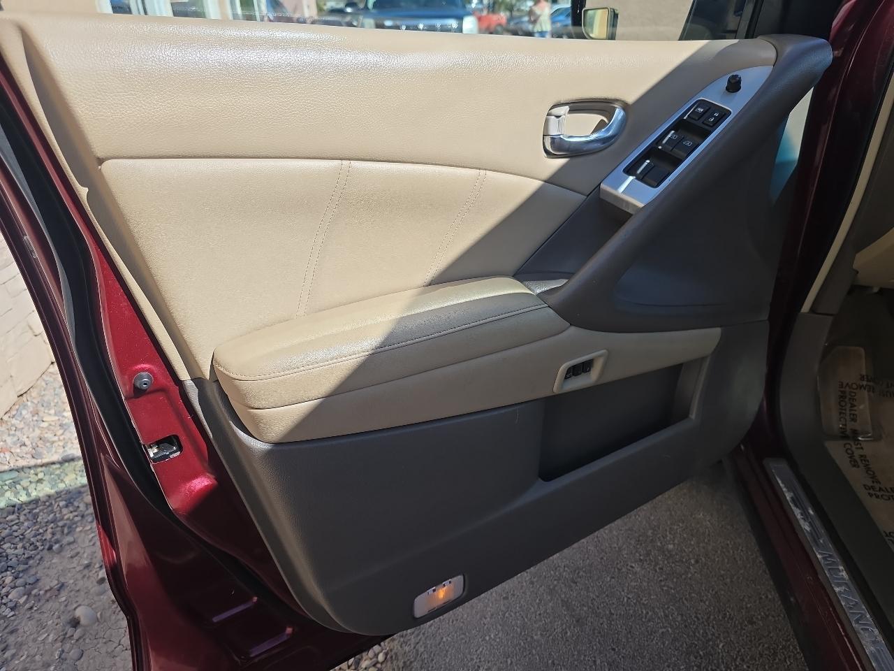 Nissan Murano AWD 4dr SL 2011