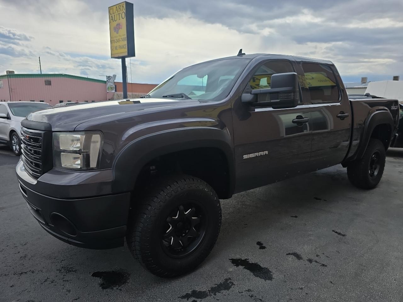 GMC Sierra 1500 4WD Crew Cab 143.5" SLE 2010