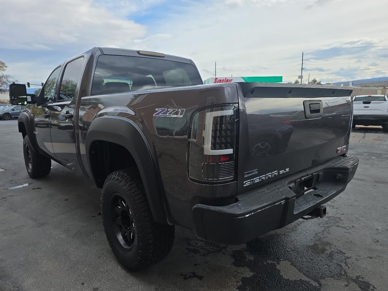 GMC Sierra 1500 4WD Crew Cab 143.5" SLE 2010