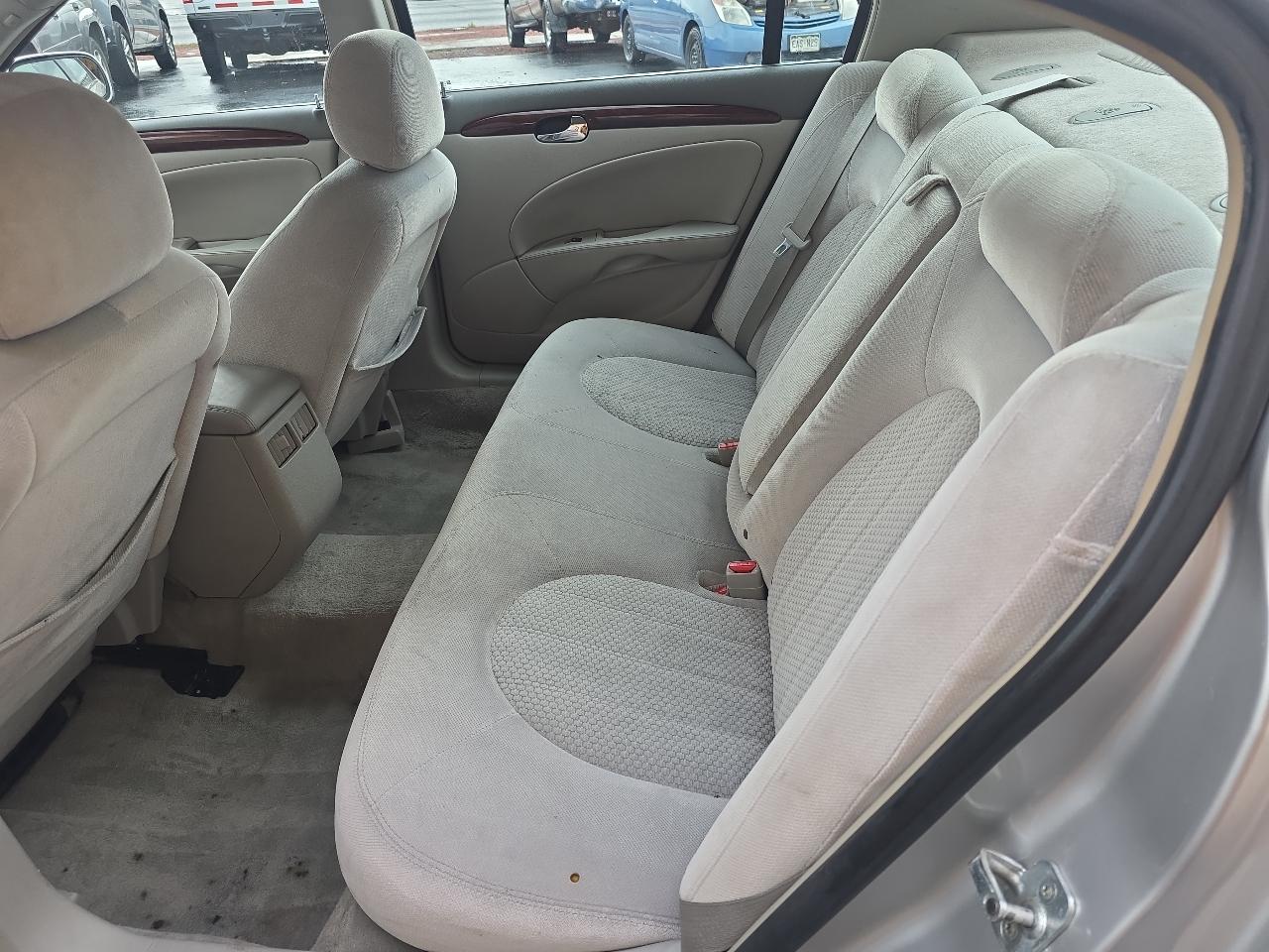 Buick Lucerne 4dr Sdn CX 2006