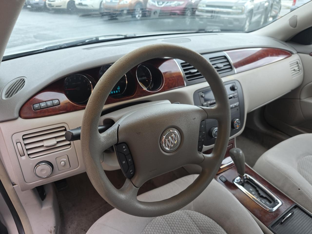 Buick Lucerne 4dr Sdn CX 2006