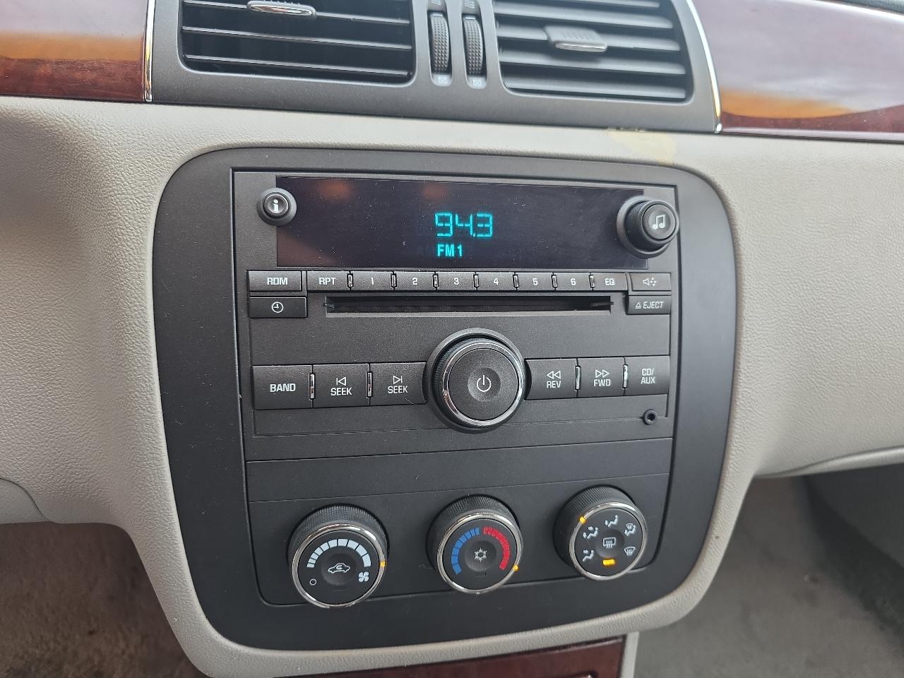 Buick Lucerne 4dr Sdn CX 2006