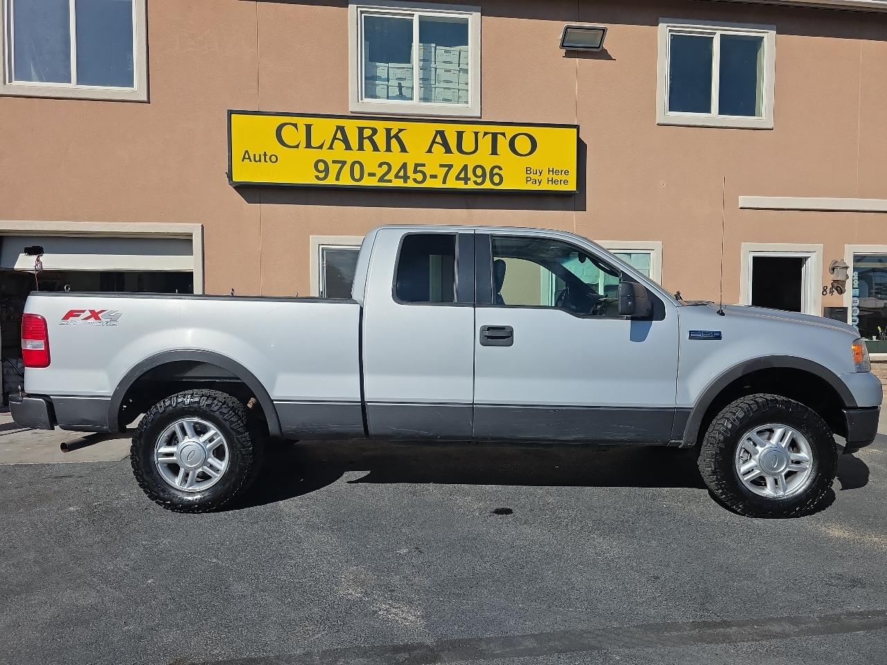 Ford F-150 Supercab 145" XLT 4WD 2005