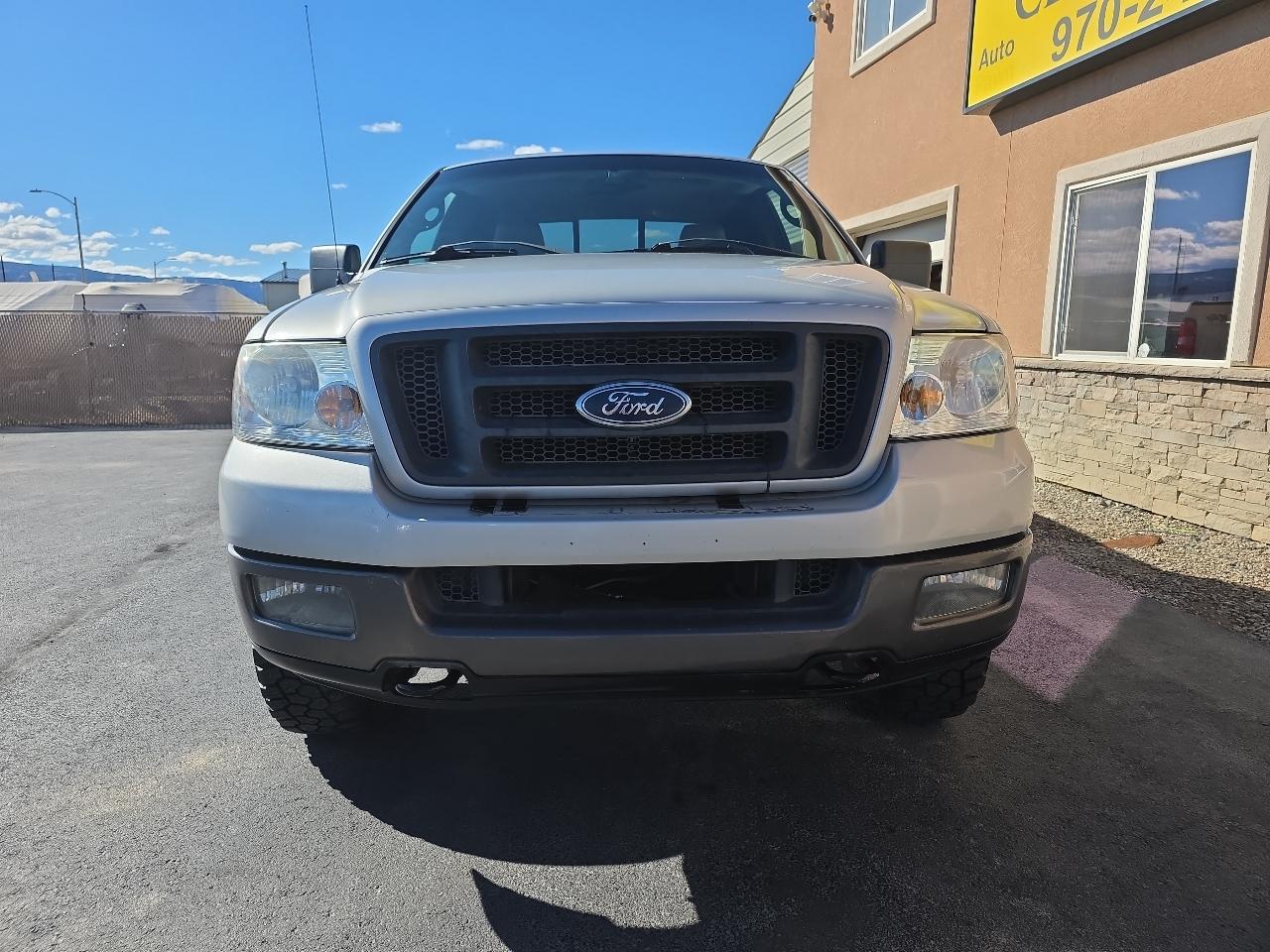 Ford F-150 Supercab 145" XLT 4WD 2005