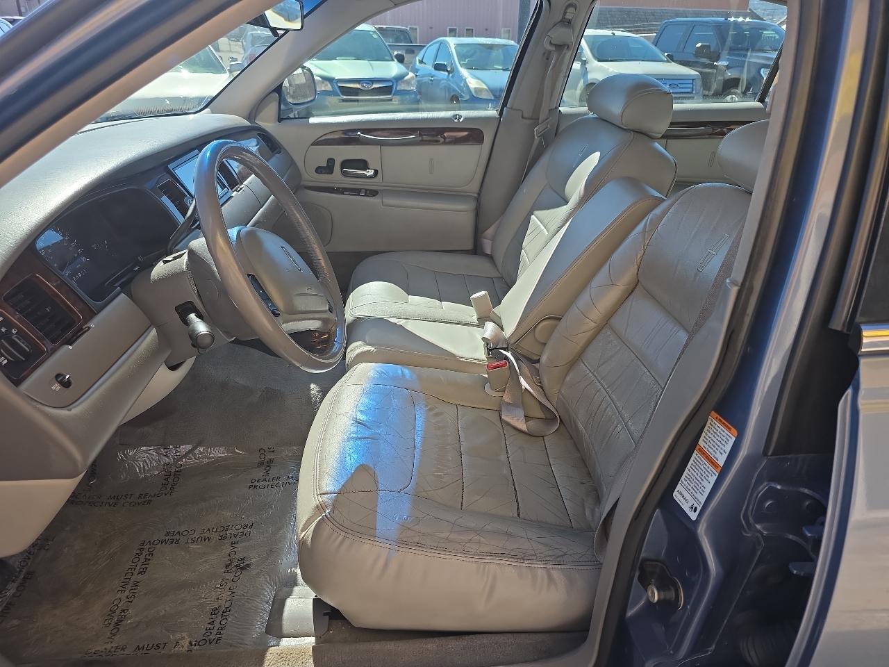 Lincoln Town Car 4dr Sdn Executive 1999