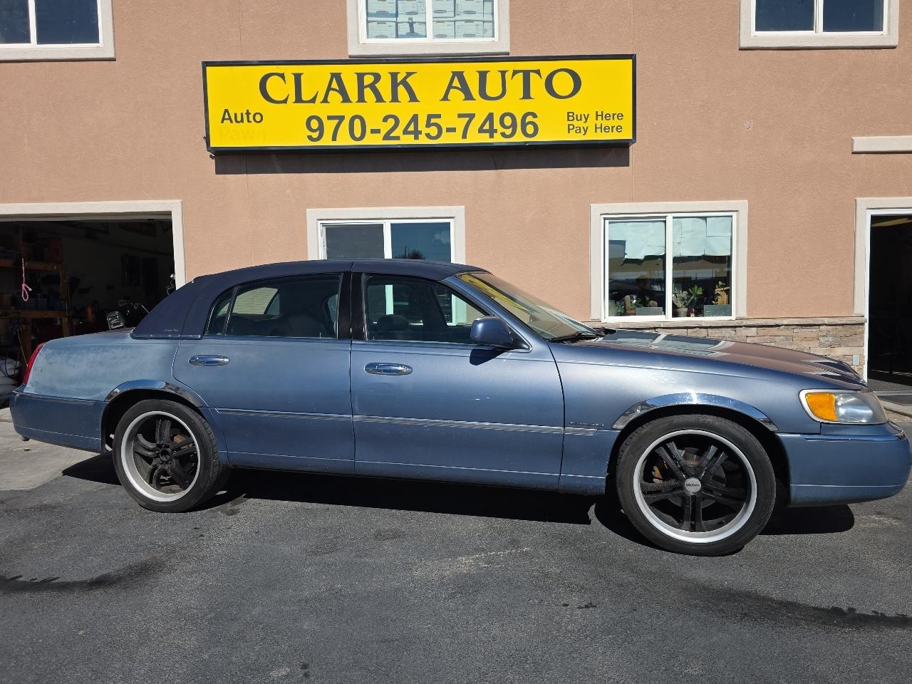 Lincoln Town Car 4dr Sdn Executive 1999