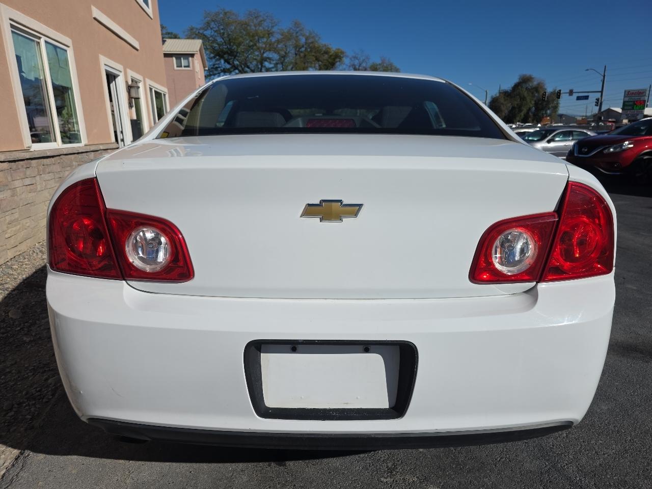 Chevrolet Malibu 4dr Sdn LS w/1FL 2010