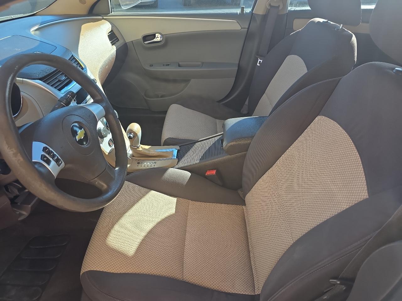 Chevrolet Malibu 4dr Sdn LS w/1FL 2010