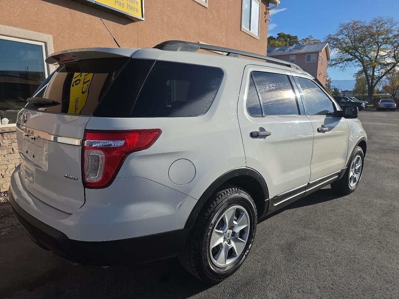Ford Explorer 4WD 4dr Base 2011