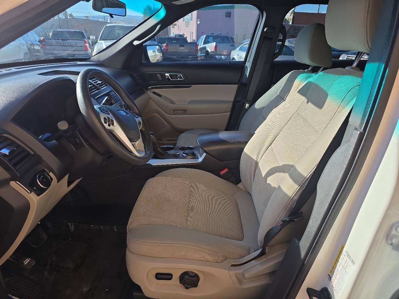 Ford Explorer 4WD 4dr Base 2011