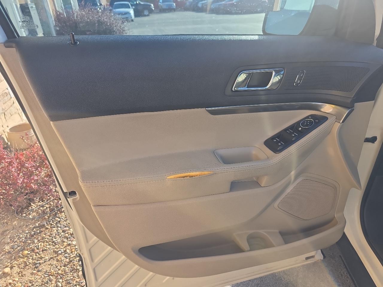 Ford Explorer 4WD 4dr Base 2011