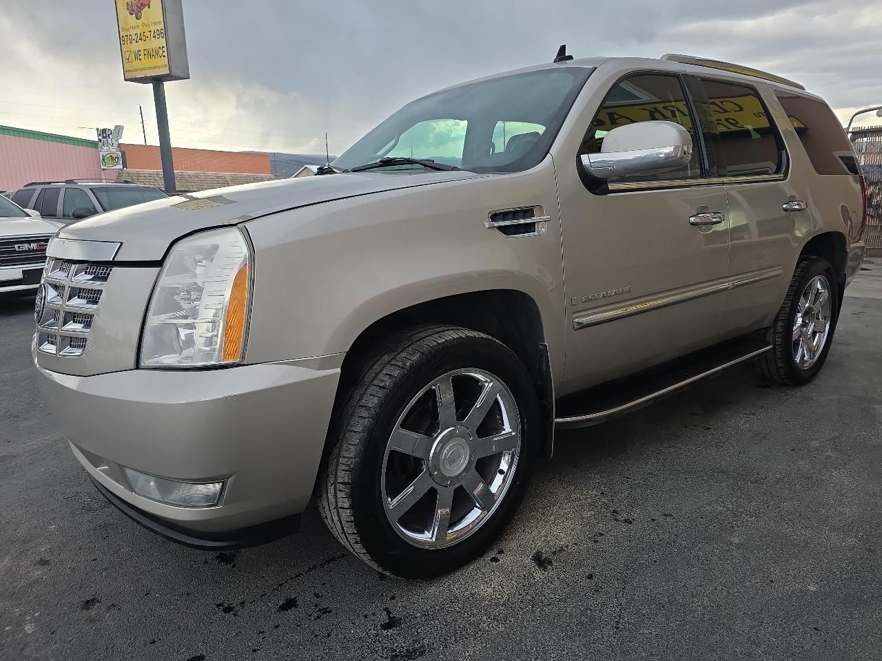 Cadillac Escalade AWD 4dr 2007