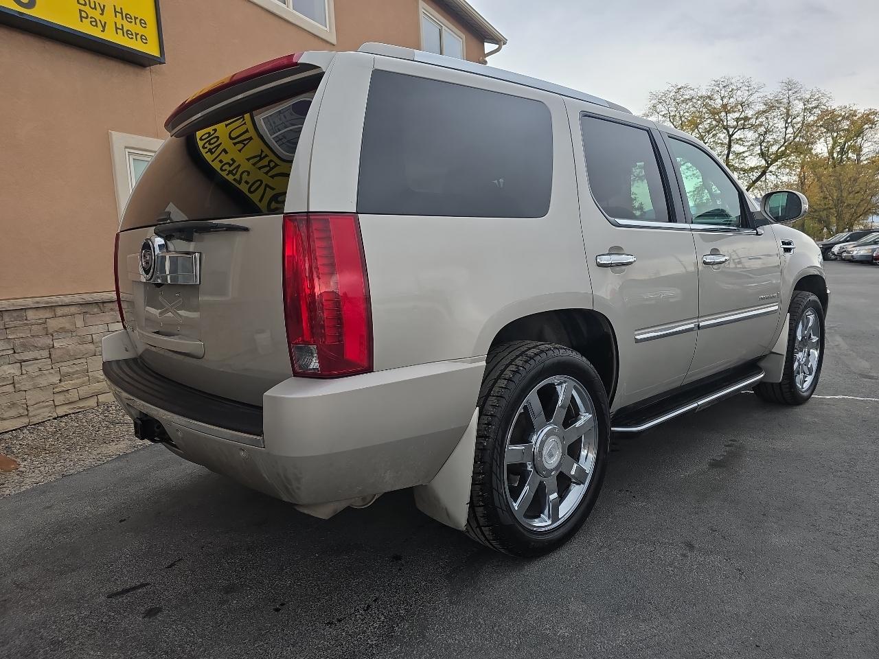 Cadillac Escalade AWD 4dr 2007