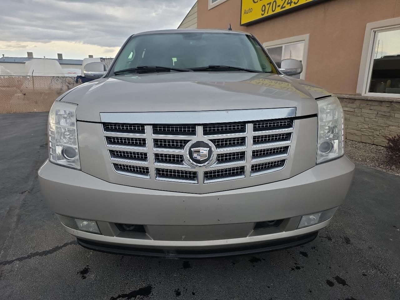 Cadillac Escalade AWD 4dr 2007