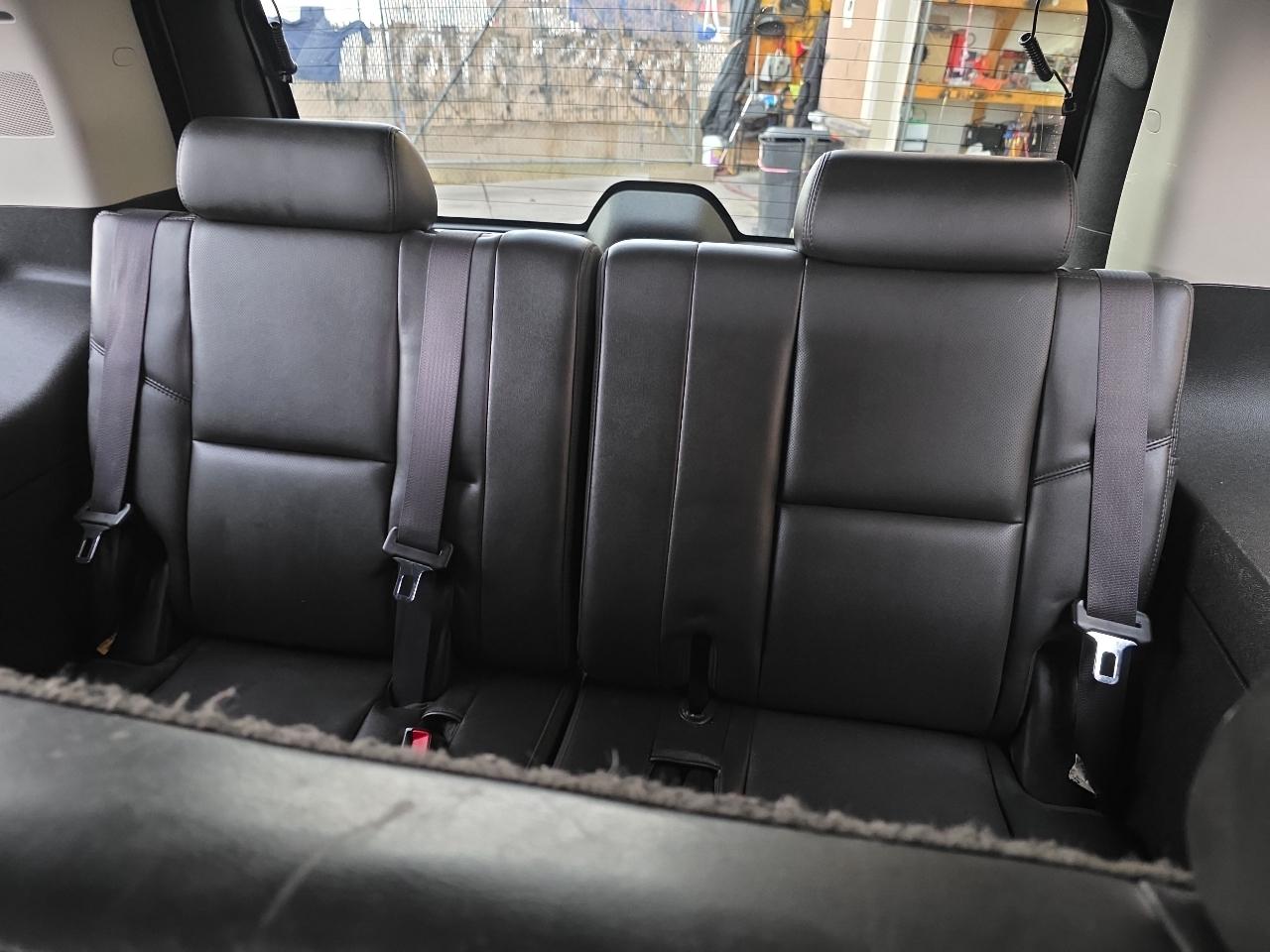 Cadillac Escalade AWD 4dr 2007