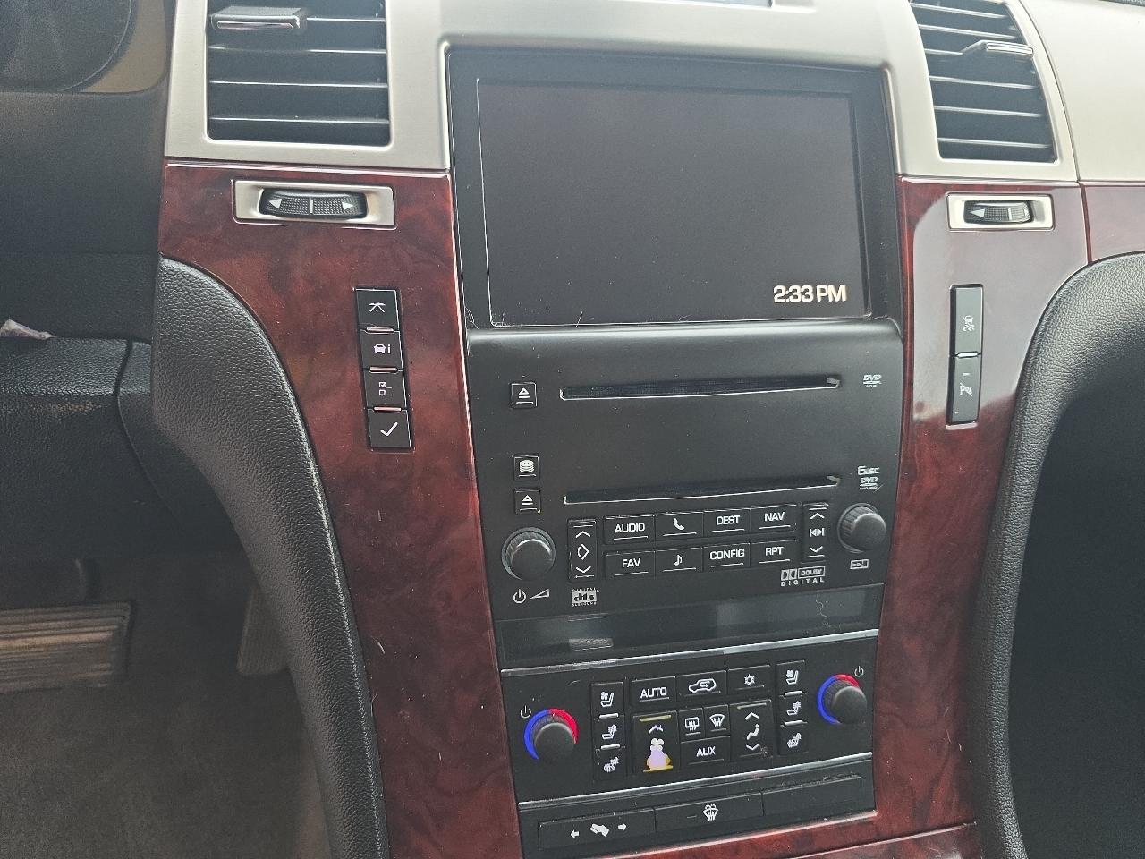 Cadillac Escalade AWD 4dr 2007