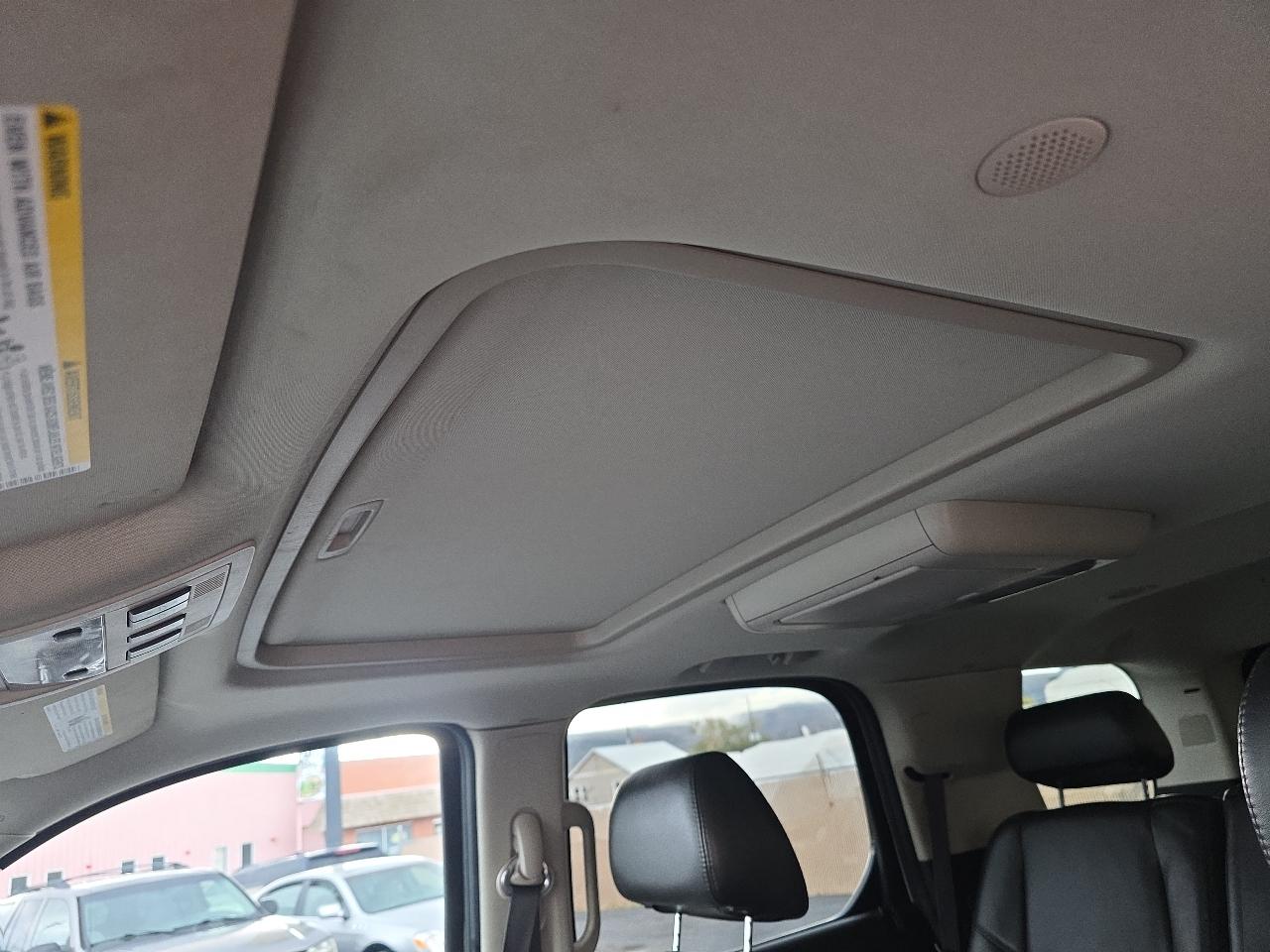 Cadillac Escalade AWD 4dr 2007