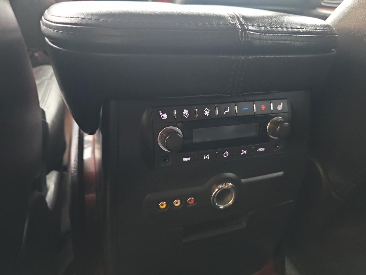 Cadillac Escalade AWD 4dr 2007
