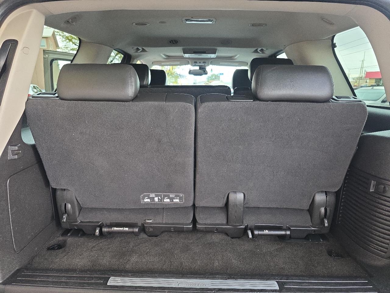 Cadillac Escalade AWD 4dr 2007