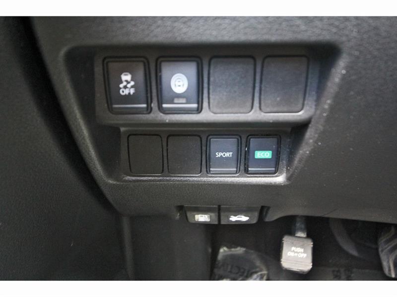 Nissan Rogue Sport  2020