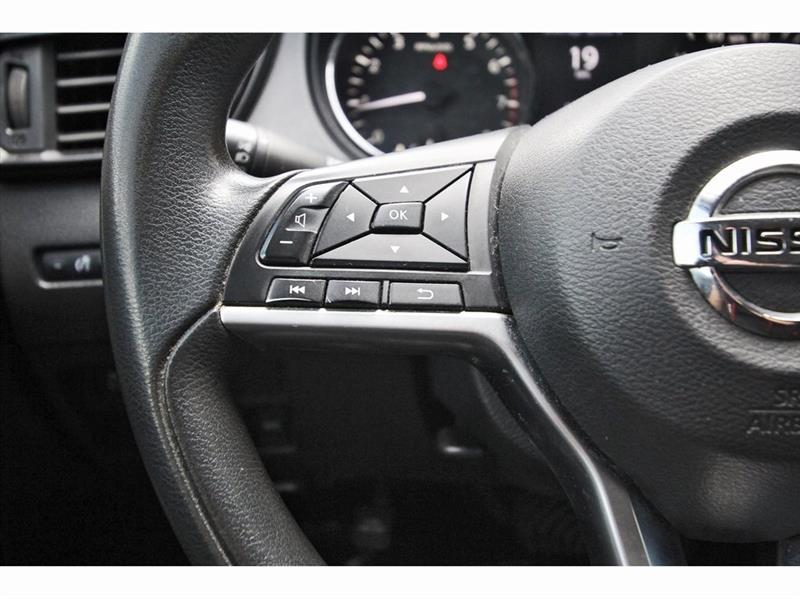 Nissan Rogue Sport  2020