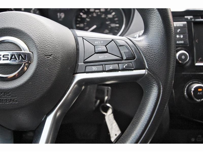 Nissan Rogue Sport  2020