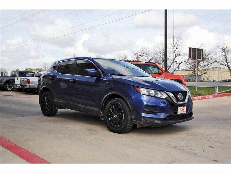 Nissan Rogue Sport  2020