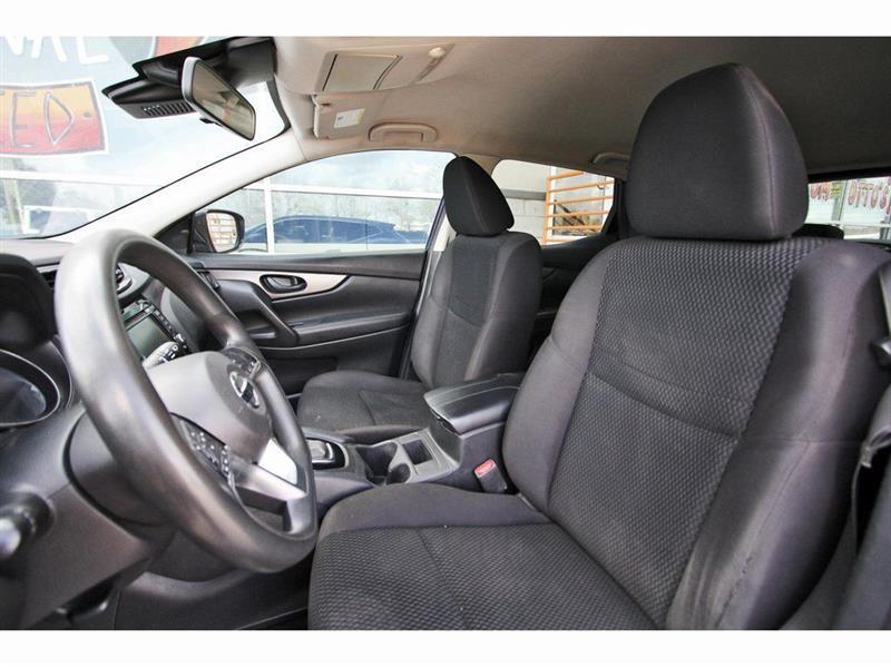 Nissan Rogue Sport  2020