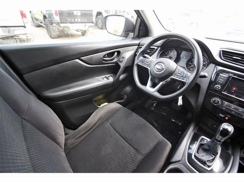 Nissan Rogue Sport  2020