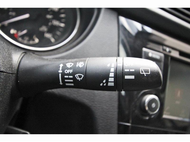 Nissan Rogue Sport  2020