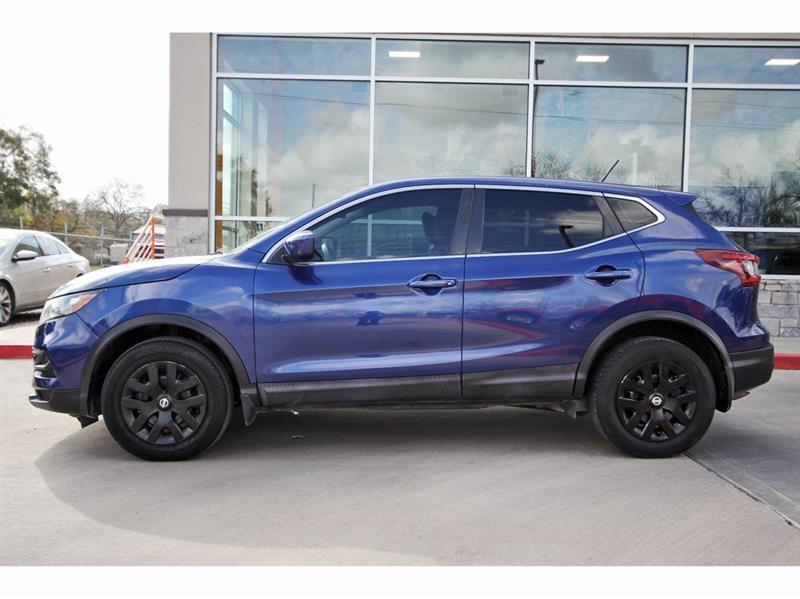 Nissan Rogue Sport  2020